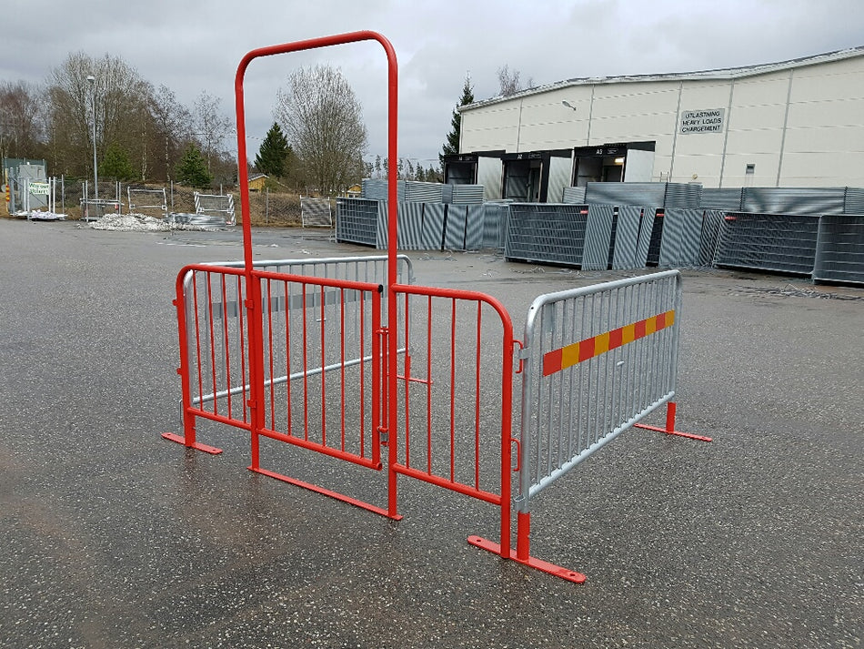 Kravallstaket med portal och grind (2,3m)