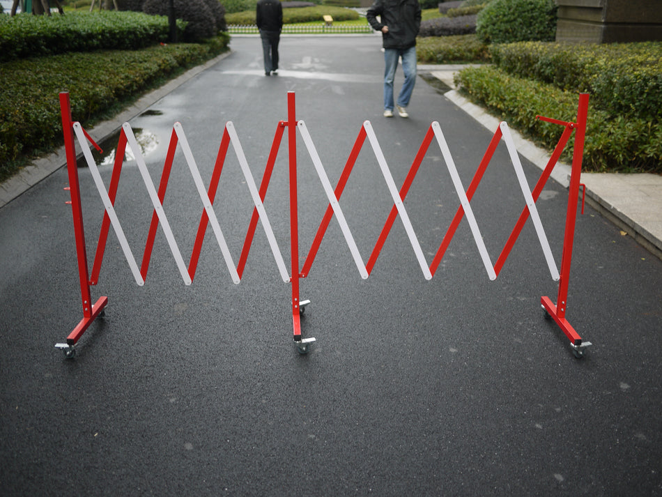 FlexiBarrier -Dragspelsgrind- med hjul (4.9m)