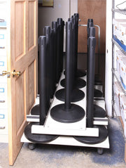 Transportvagn med hjul - förvaring av 18st avspärrningsstolpar